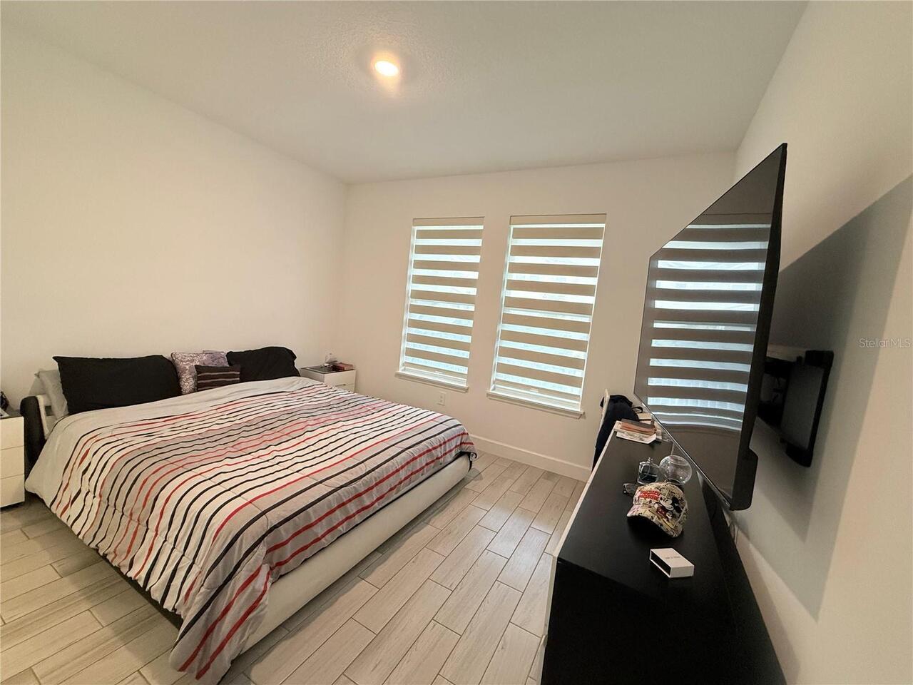 Listing Photo 8