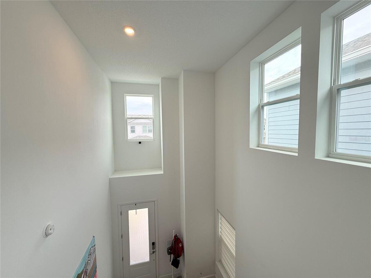 Listing Photo 11