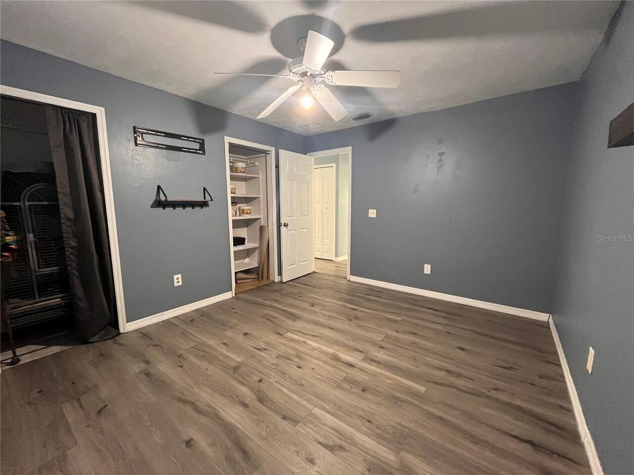 Listing Photo 11