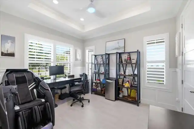 Listing Photo 11