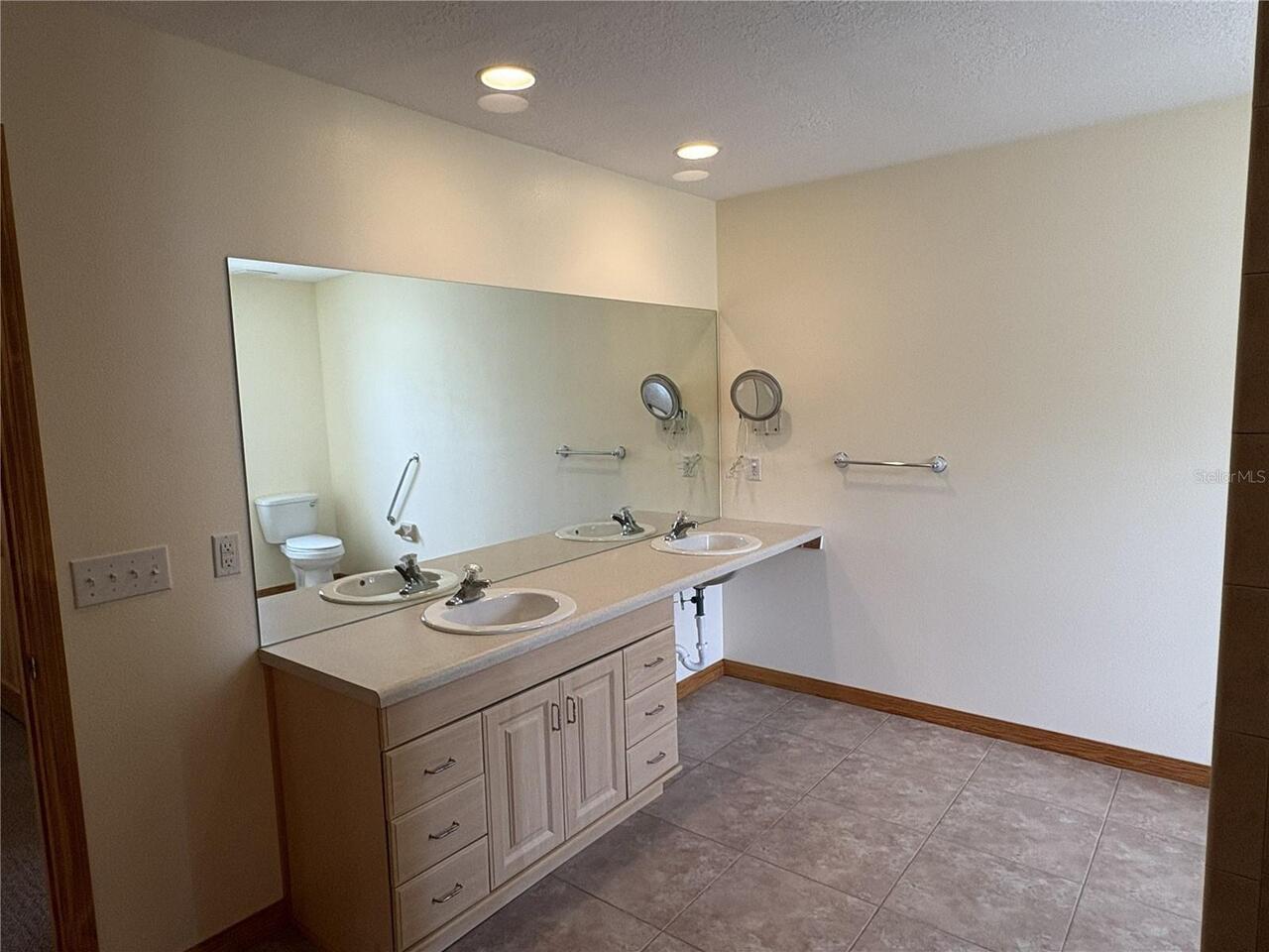 Listing Photo 31