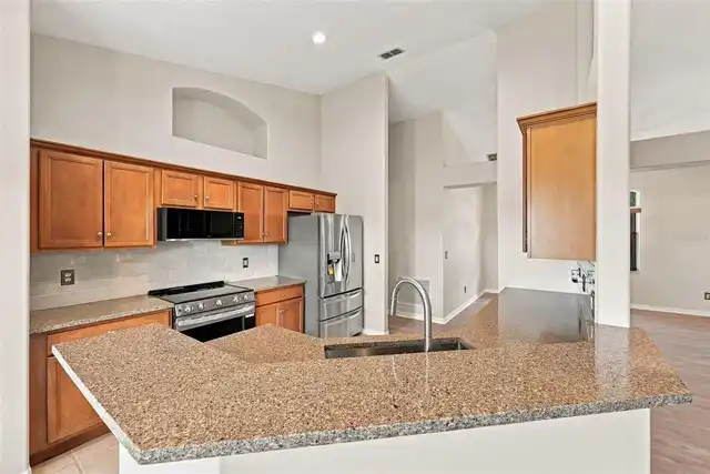 Listing Photo 7