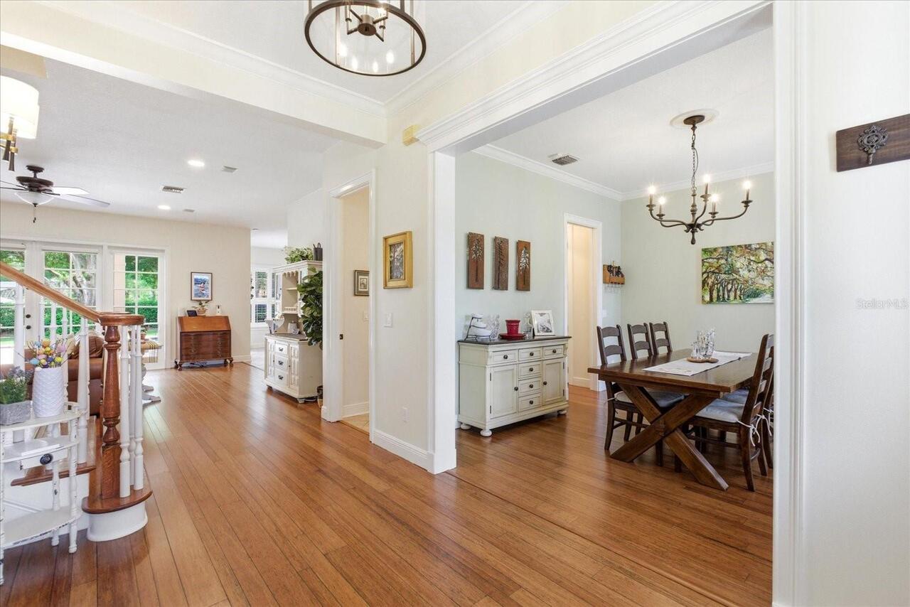 Listing Photo 8
