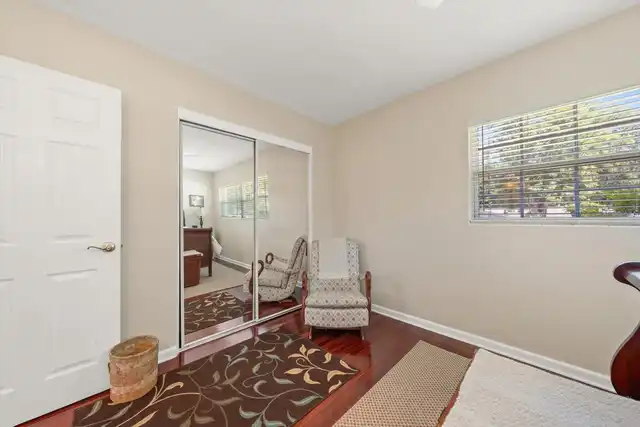 Listing Photo 14
