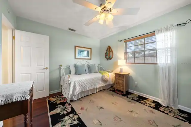 Listing Photo 15
