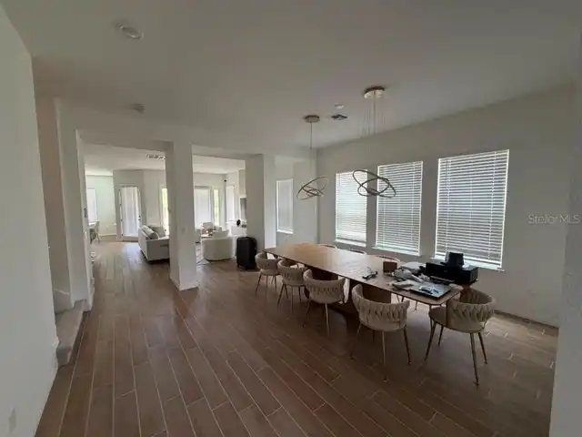 Listing Photo 12