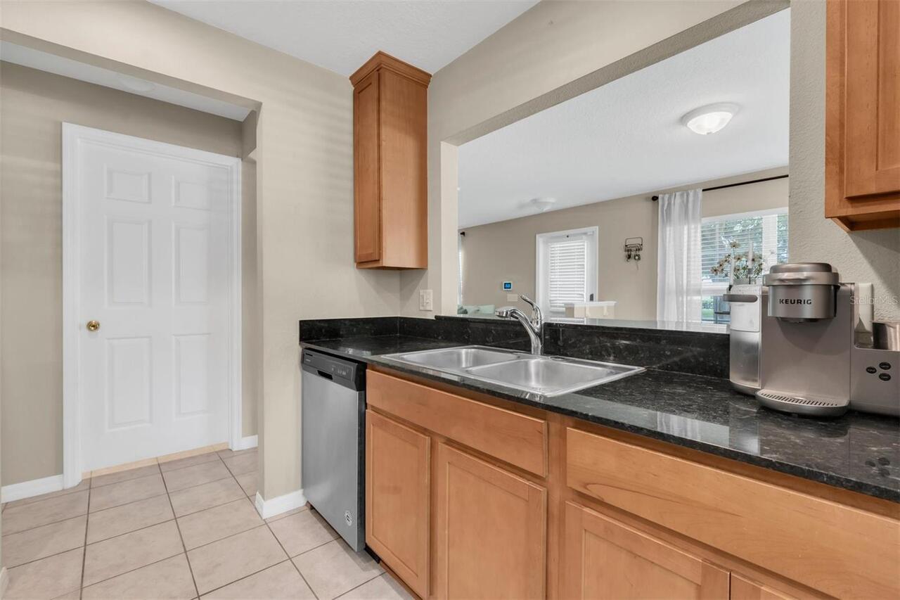 Listing Photo 8