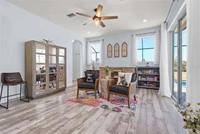 Listing Photo 18