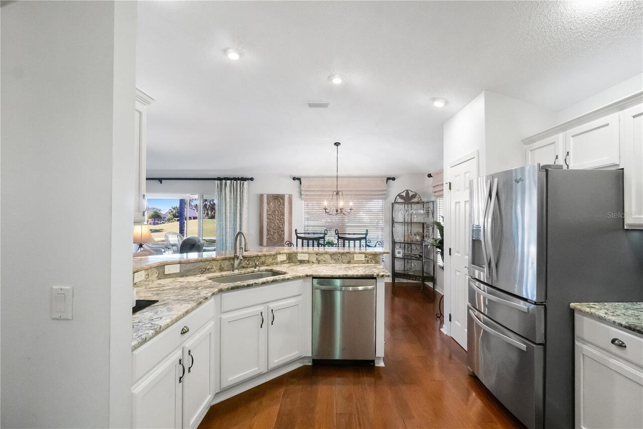 Listing Photo 17