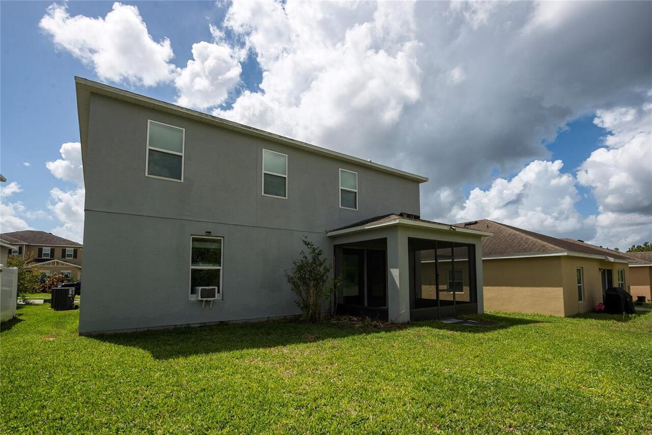 Listing Photo 12