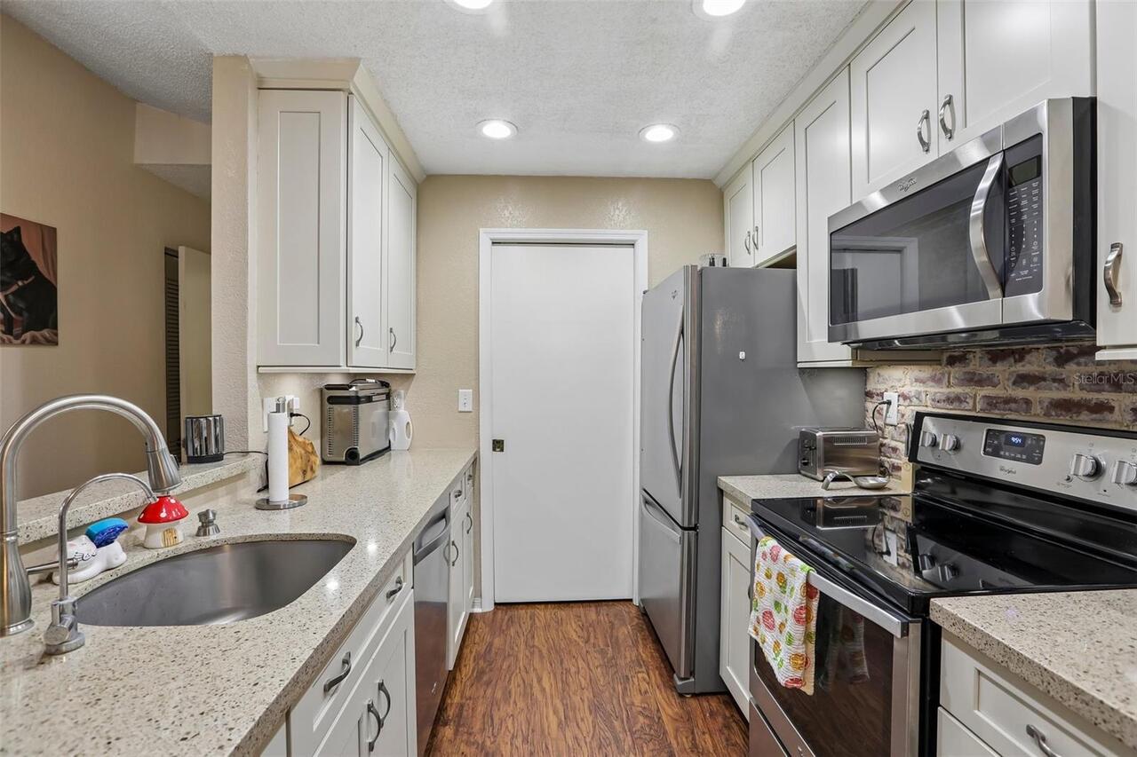 Listing Photo 7