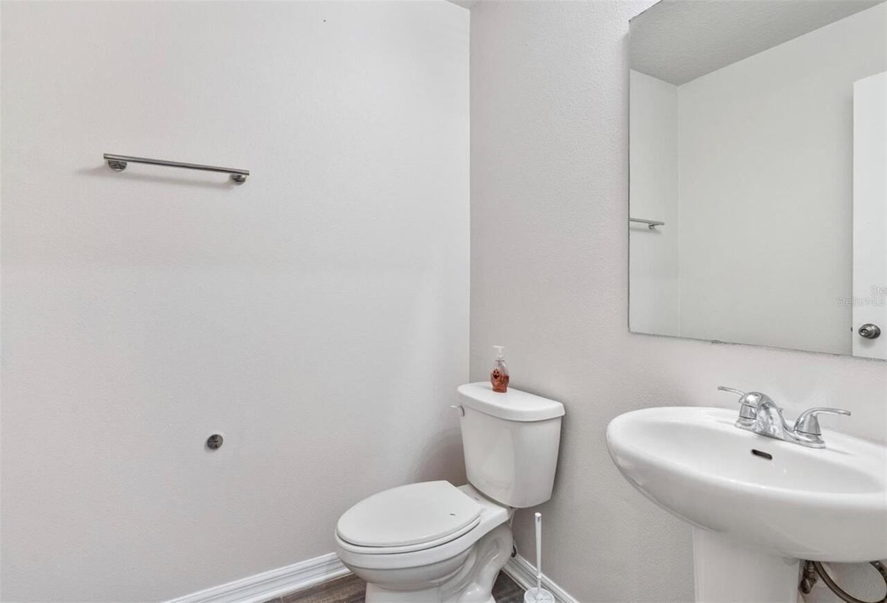 Listing Photo 9