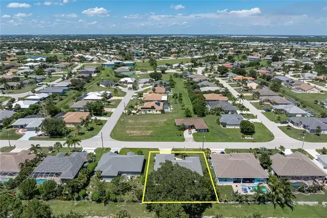 Listing Photo 12