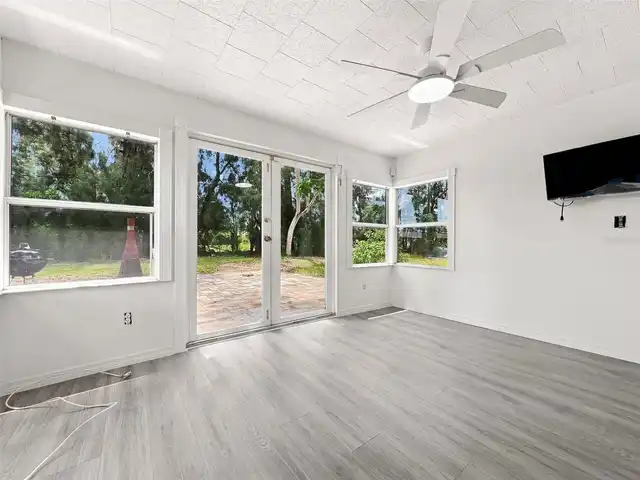 Listing Photo 31
