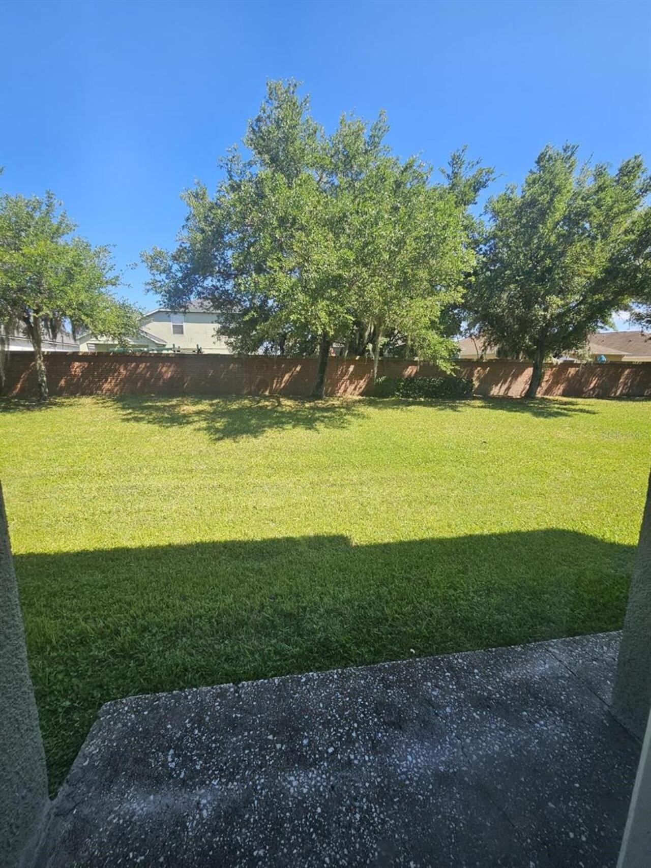 Listing Photo 11