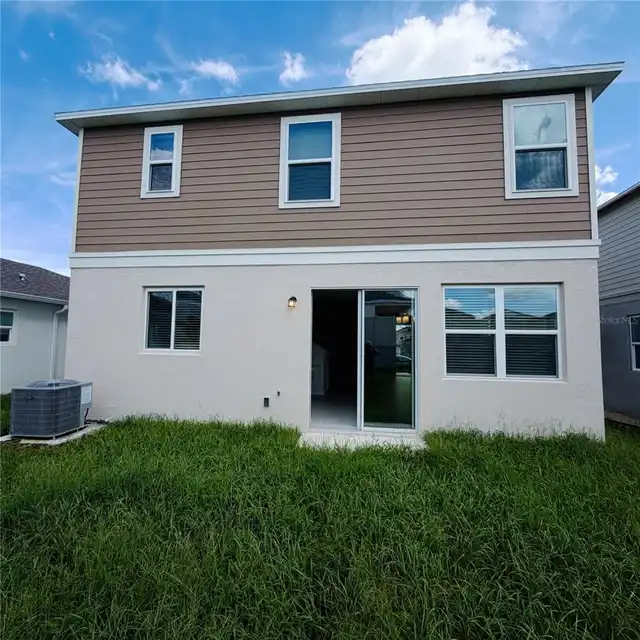 Listing Photo 12