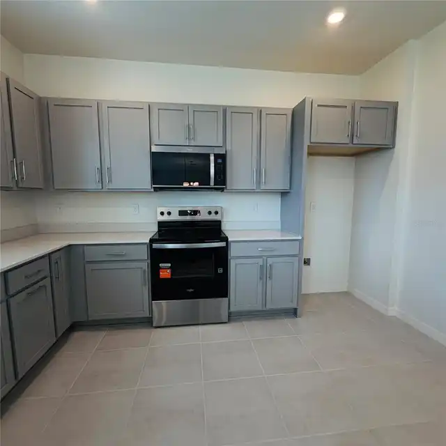 Listing Photo 16