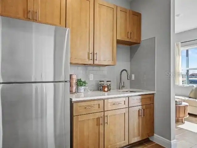 Listing Photo 6