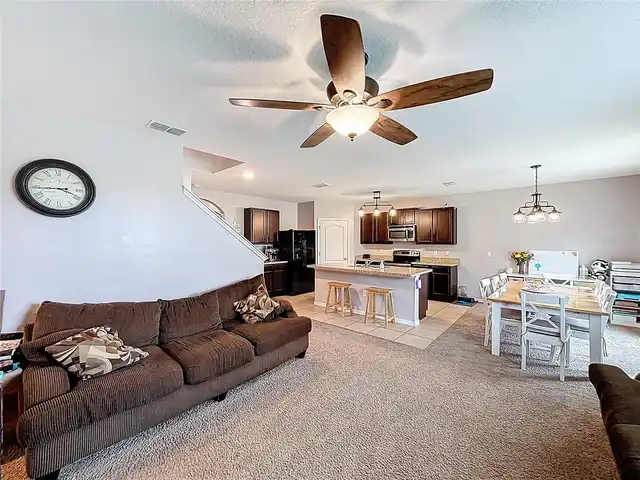 Listing Photo 9