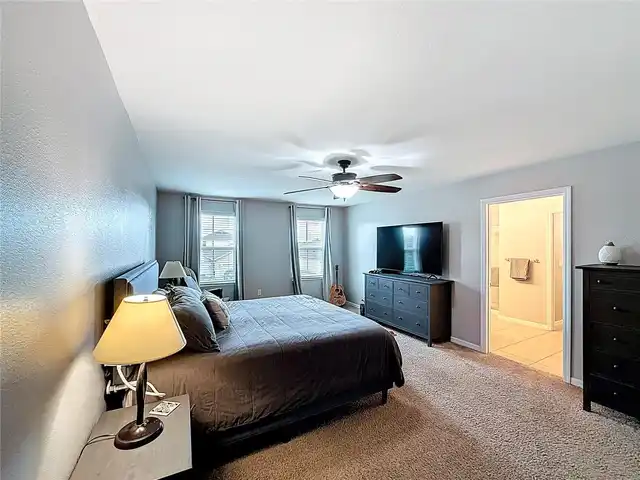 Listing Photo 10