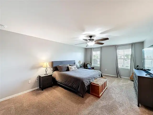Listing Photo 11