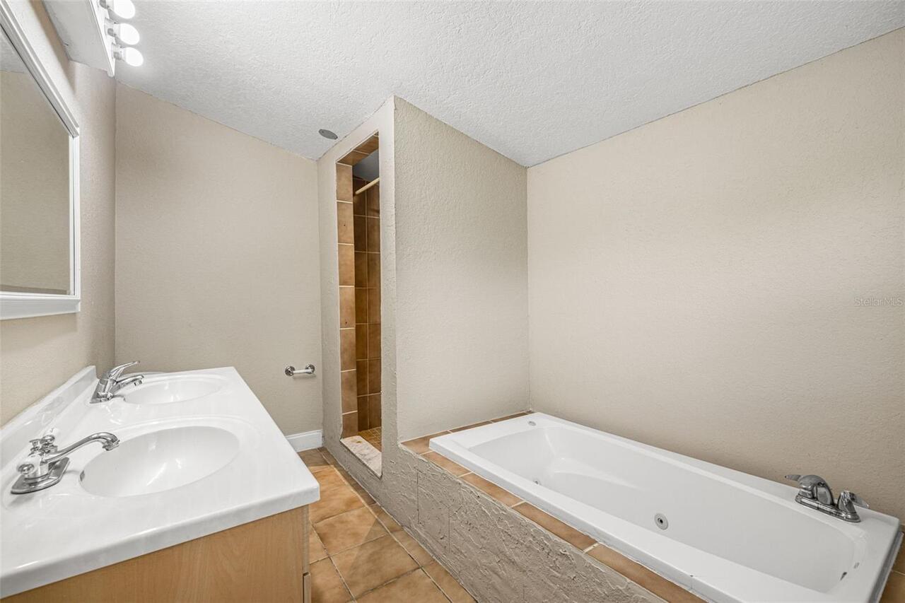 Listing Photo 20