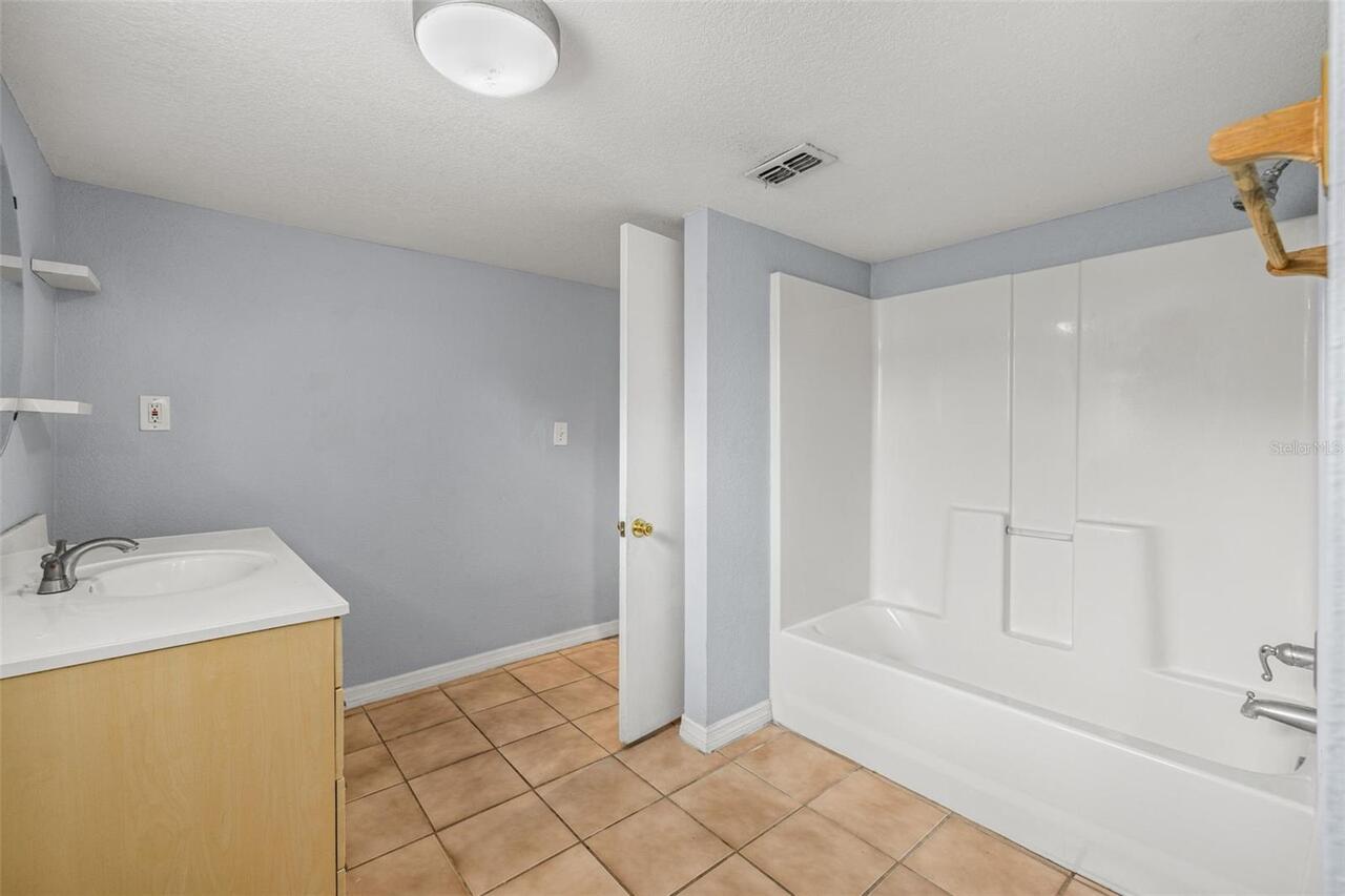 Listing Photo 34