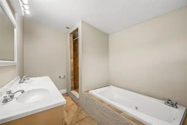Listing Photo 20