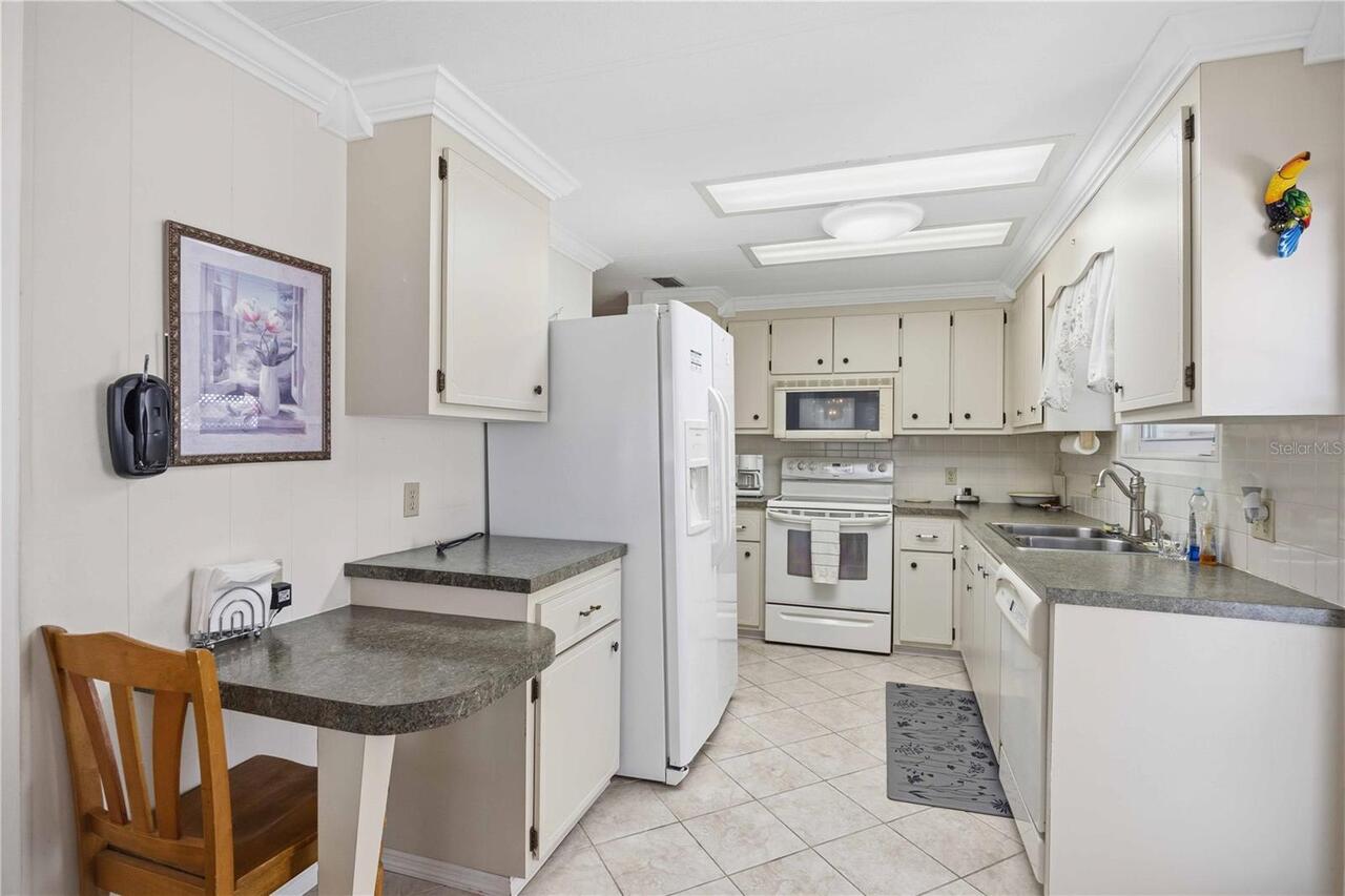 Listing Photo 16