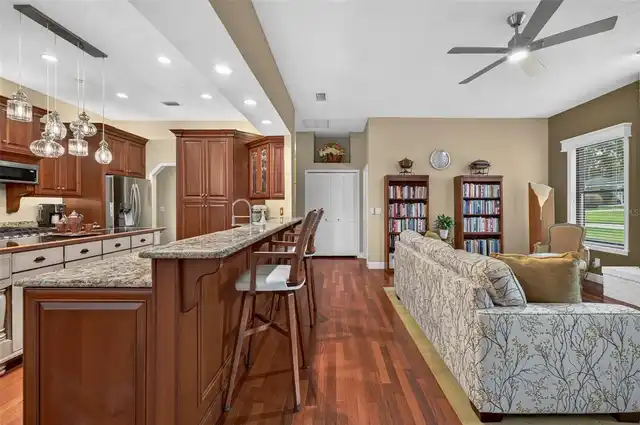 Listing Photo 18