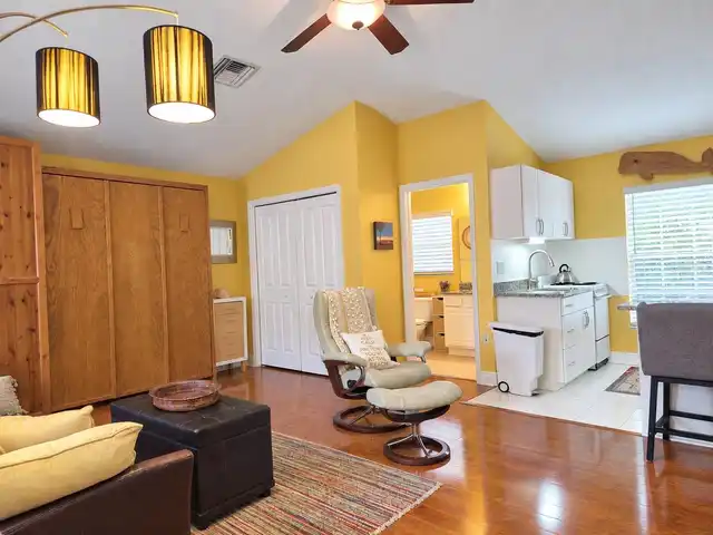 Listing Photo 5