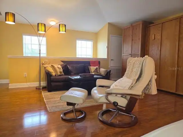 Listing Photo 6