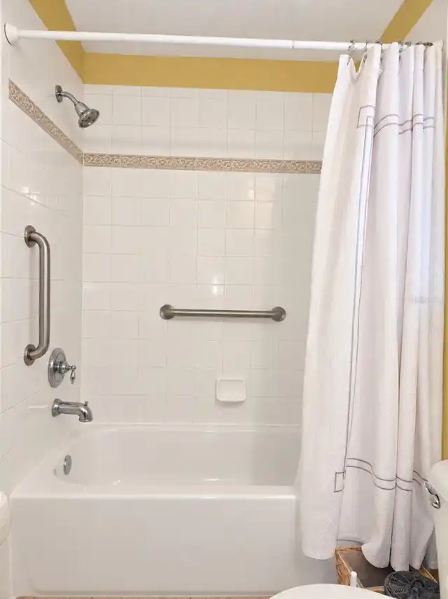 Listing Photo 13