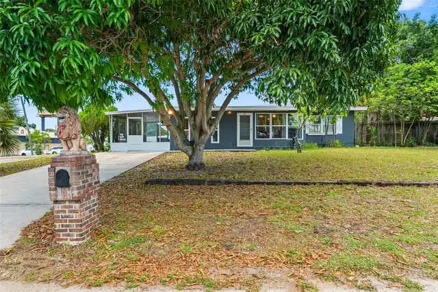 Listing Photo 9