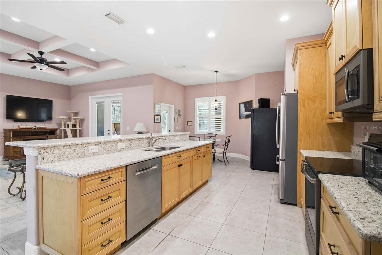Listing Photo 8