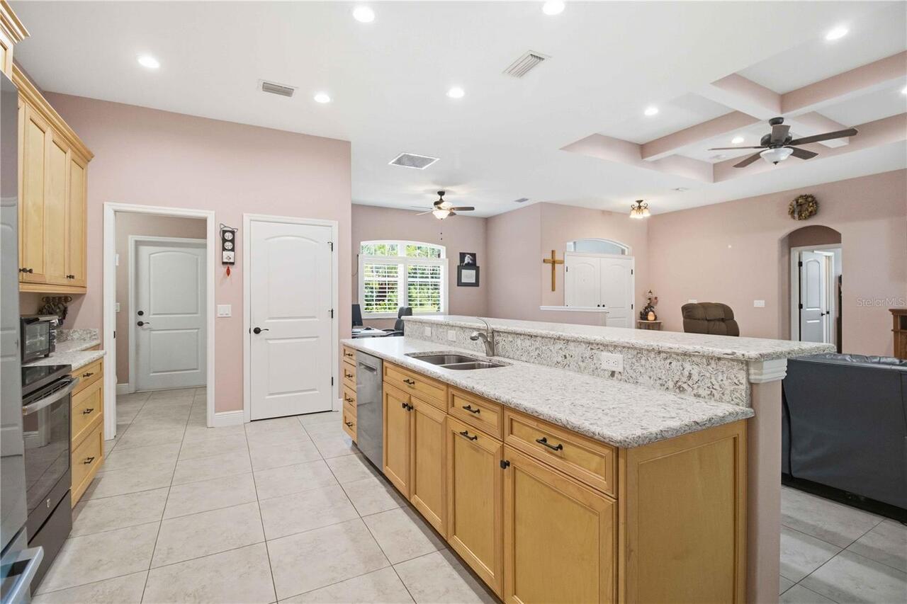 Listing Photo 10