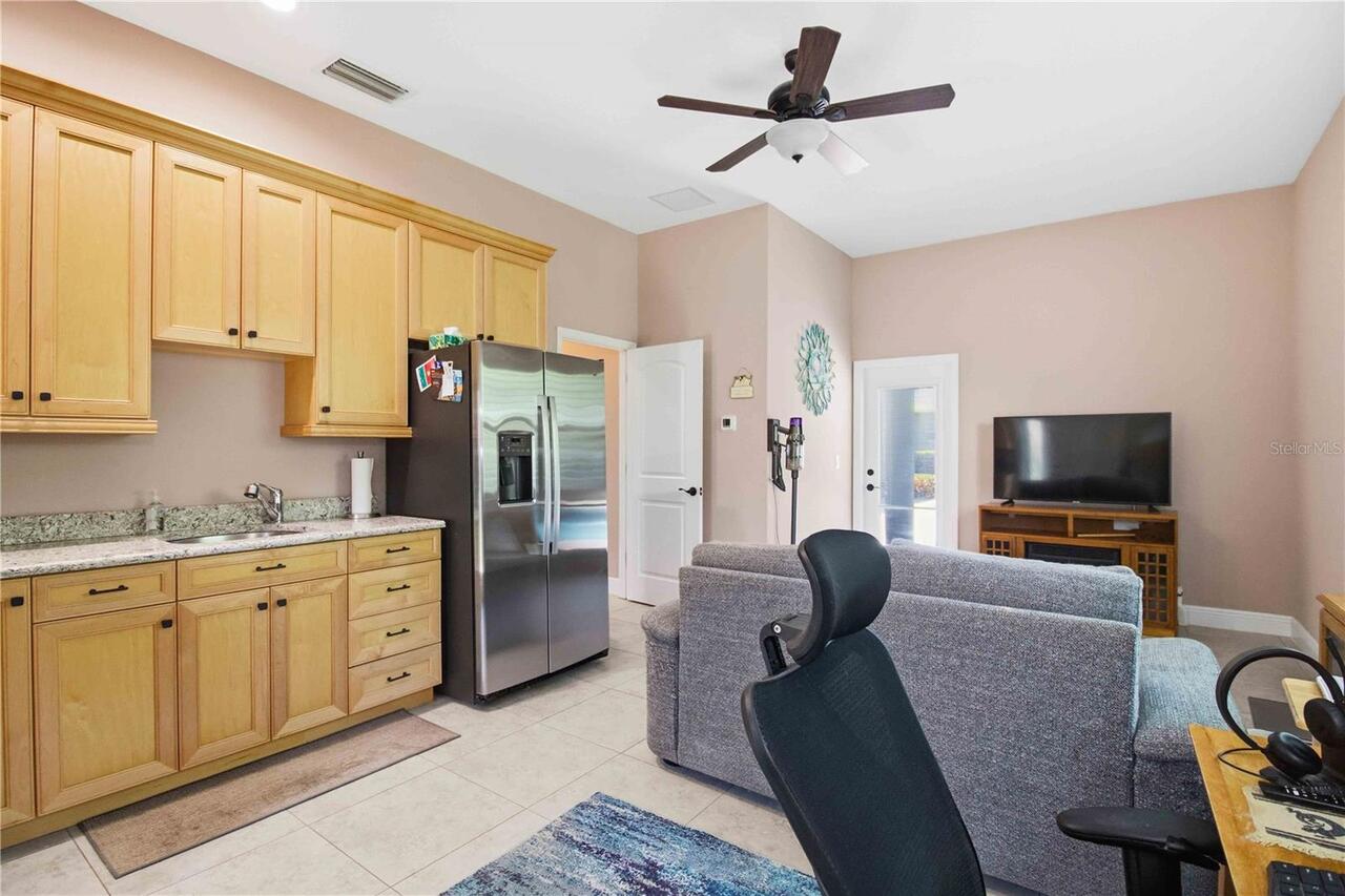 Listing Photo 18