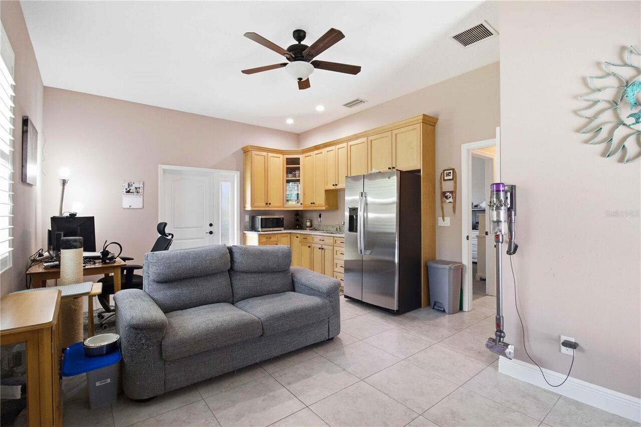 Listing Photo 19