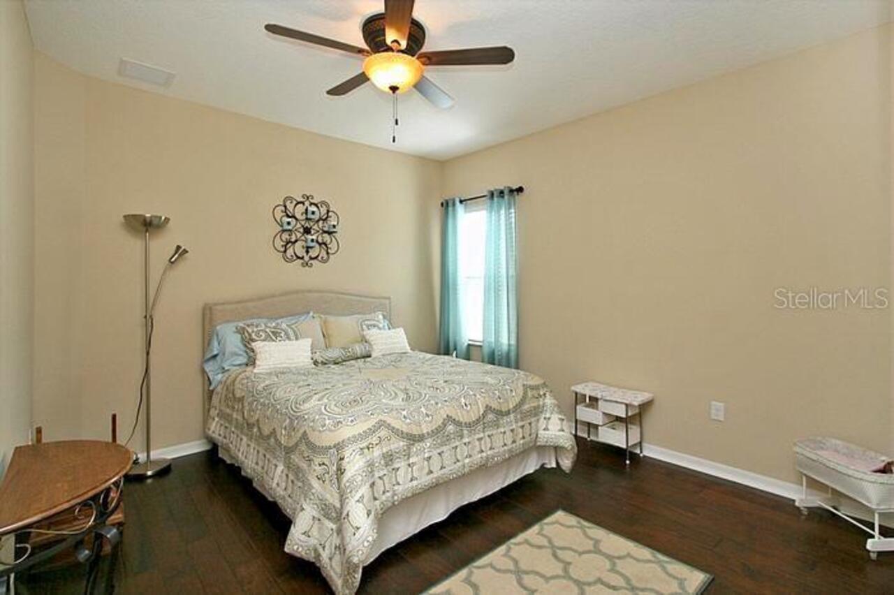 Listing Photo 17