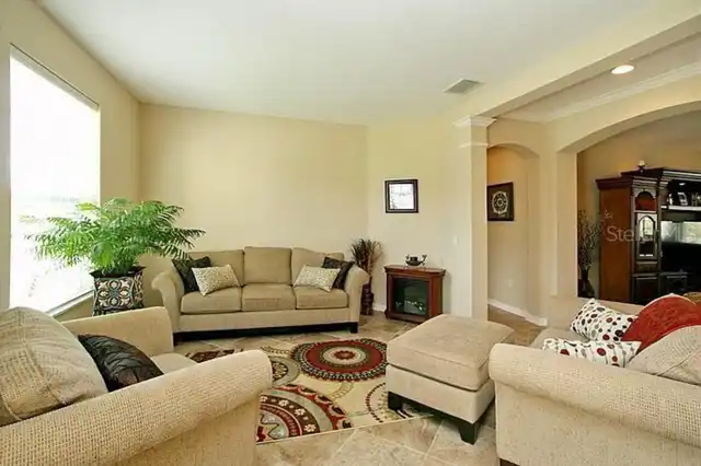 Listing Photo 6