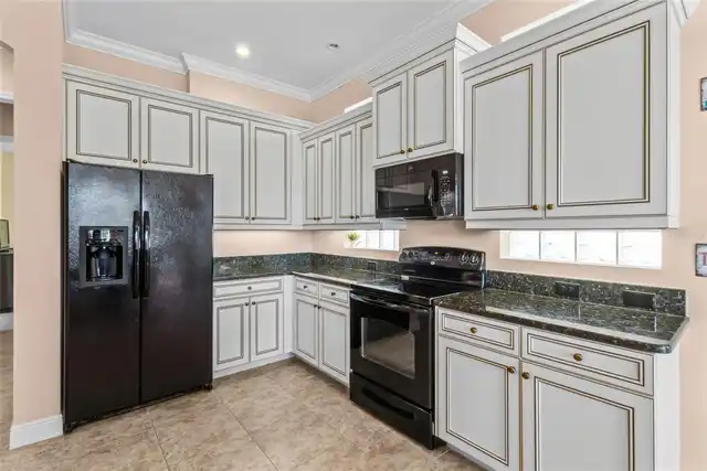 Listing Photo 17