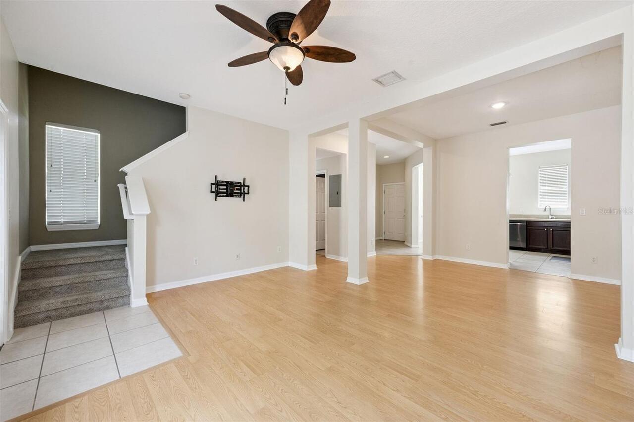 Listing Photo 8