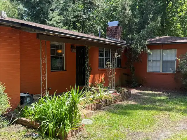 Listing Photo 10