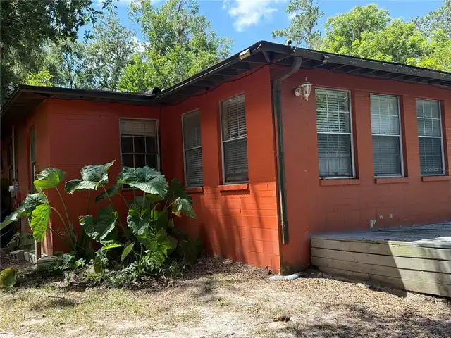 Listing Photo 11