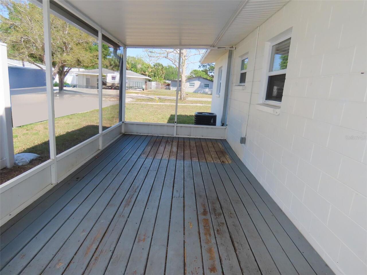Listing Photo 12