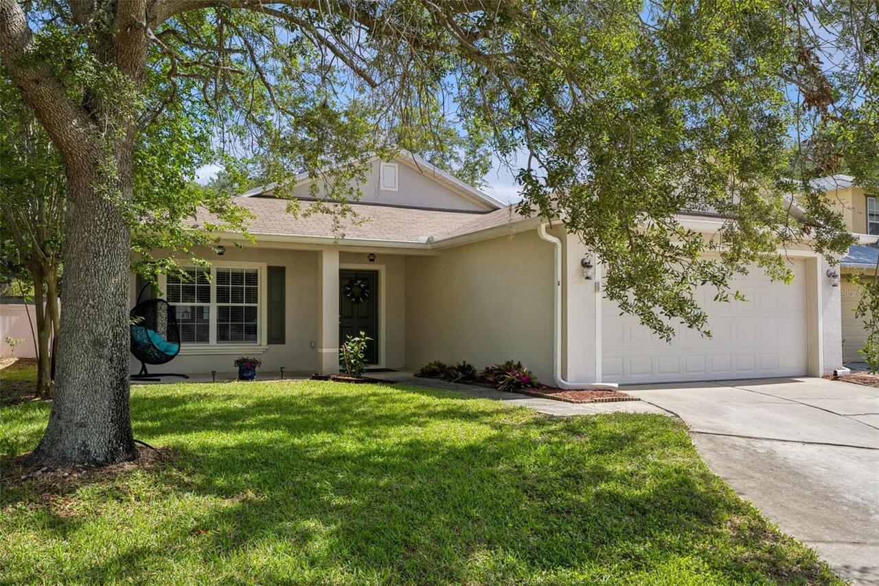 Tavares Real Estate