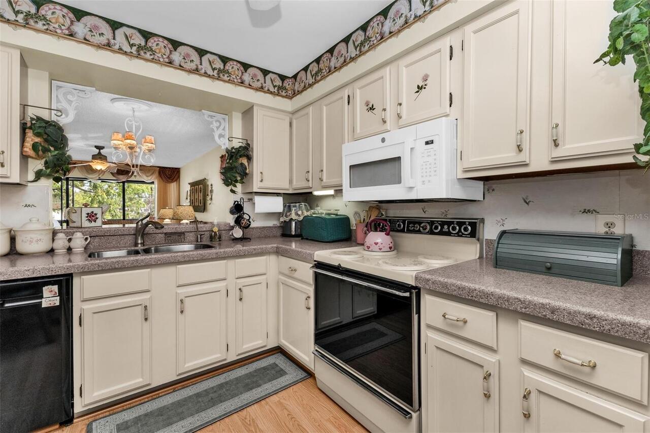 Listing Photo 7