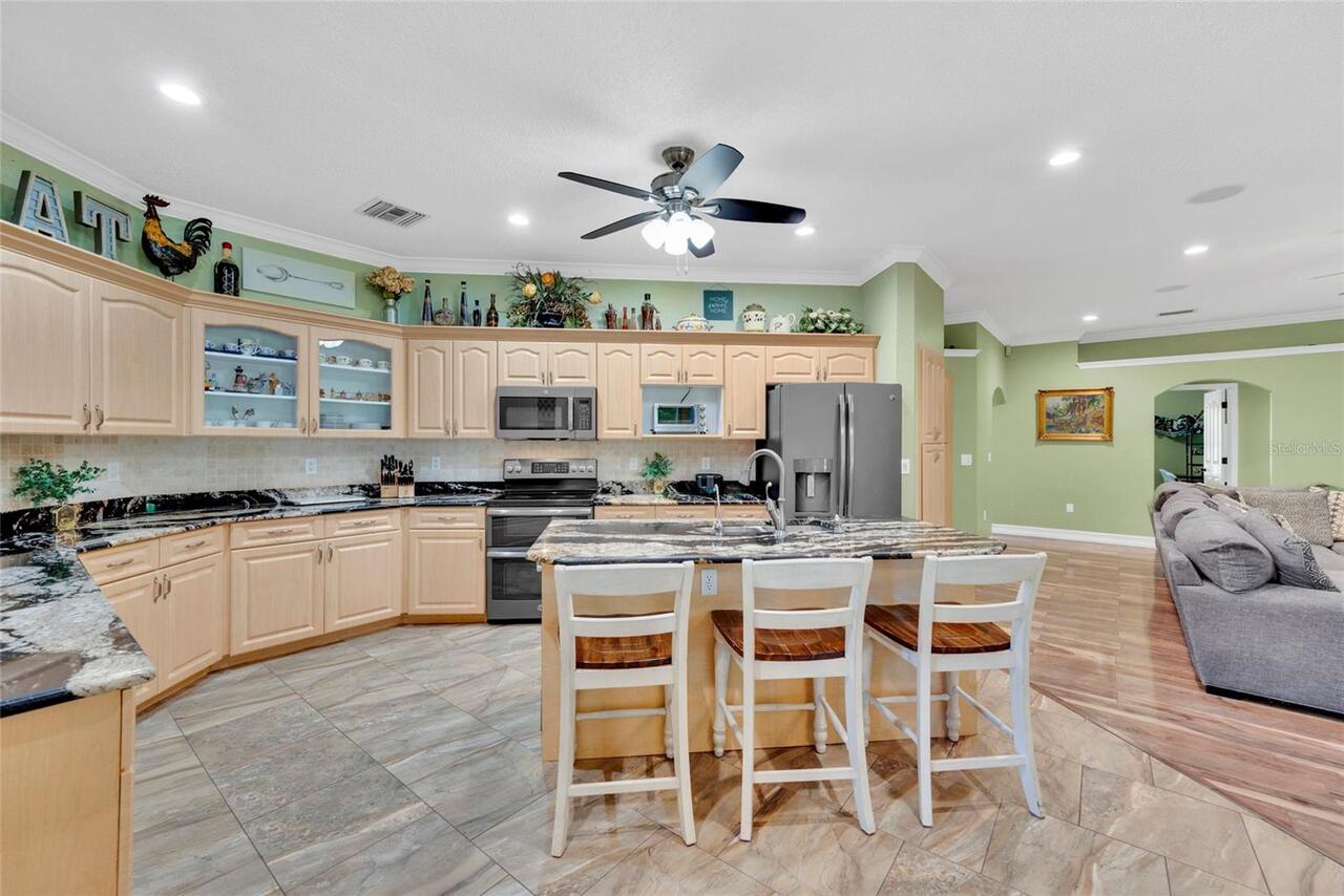Listing Photo 17
