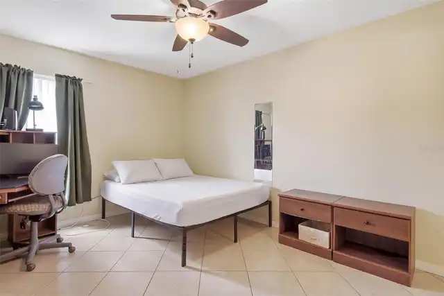 Listing Photo 14
