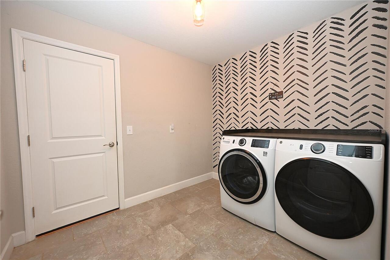 Listing Photo 43